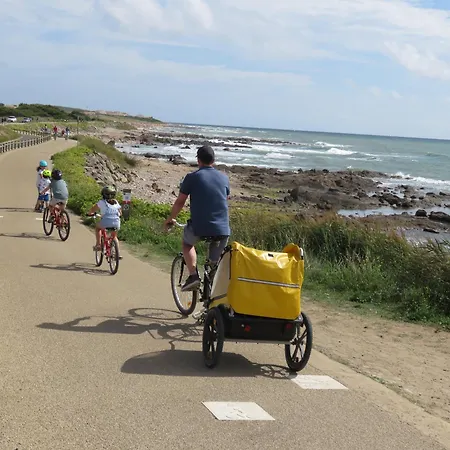 Vue 1r Etage Avec Balcon Daire Les Sables-dʼOlonne