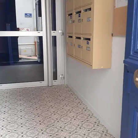 Lägenhet Vue 1r Etage Avec Balcon