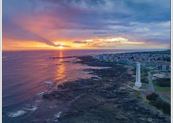 Daire Vue 1r Etage Avec Balcon