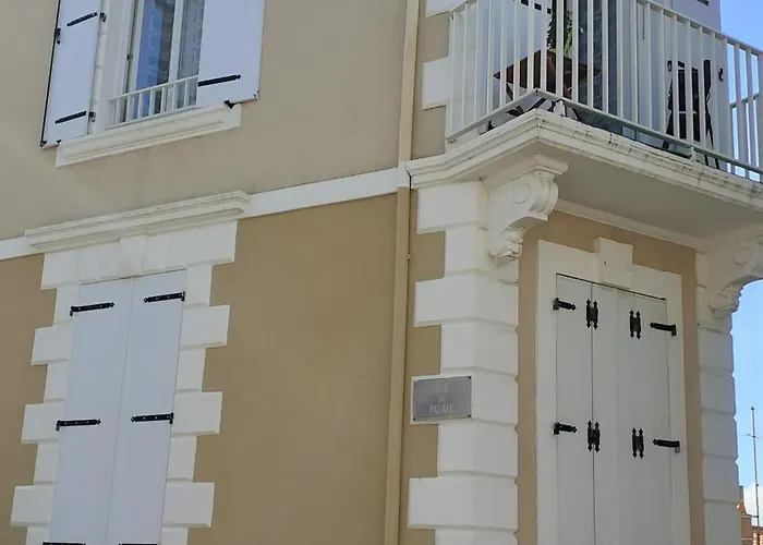 Vue 1r Etage Avec Balcon Daire Les Sables-dʼOlonne