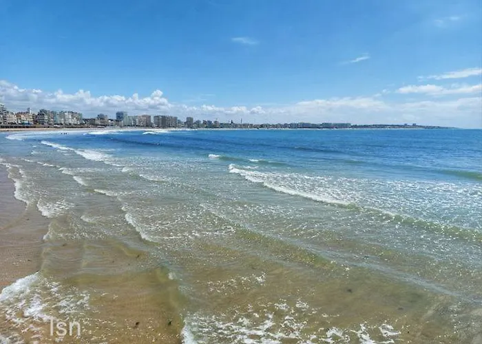 Vue 1r Etage Avec Balcon *